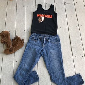 Authentic Hooters tank top
